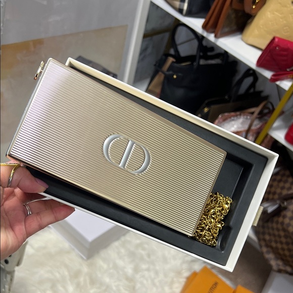 Dior Gold Key & Card Holder - Picture 1 of 4